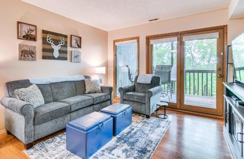 Notch Estates Apartment | 2 Mi to Silver Dollar City Branson West Condo!