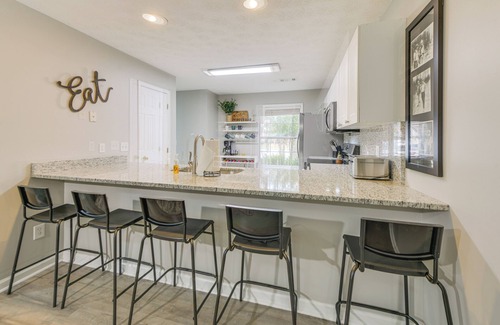 Auburn Condo | 2 Mi to Tiger Territory! Condo w/Community Pool