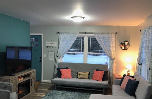Ludington House | 2 Miles from beautiful Lake Michigan, recently remodeled ranch home.