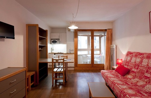Brides-les-Bains Apartment | 2* Mountain Studio in Brides-les-Bains Center with Wi-Fi & Parking