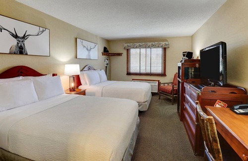Galena Hotel | 2 Pools, Deluxe 2 Double Stoney Creek Galena | 3 Units