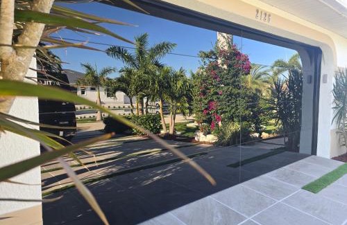 Pelican House | 2 Private Cabanas with a private Pool and outdoor kitchen