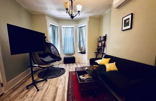 The Heights Apartment | 2 Pvt. Rooms w/ Separate Entrance + Backyard