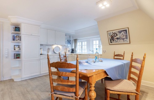 Keitum Apartment | 2-raum Appartement im Ober- und Dachgeschoss mit ca. 57 m² Wohnfläche