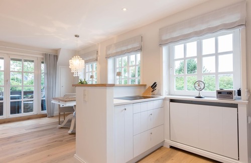 Munkmarsch Apartment | 2-raum Appartement im OG- & DG mit ca. 75m² Nutzfläche, Balkon und Stellplatz