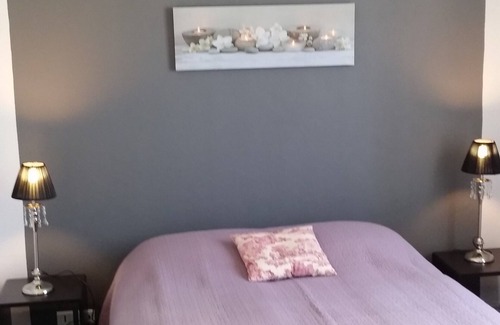 St.-Remy-de-Provence Apartment | 2 room apartments in the old center/bedroom + lounge in the old city