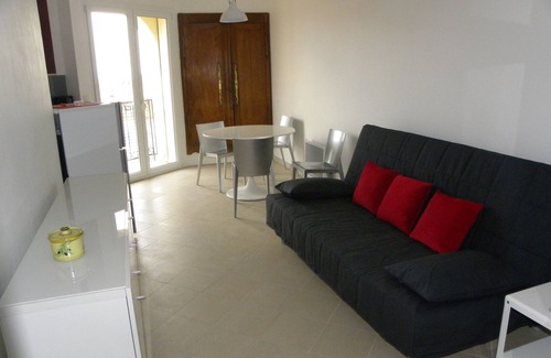 Bandol Apartment | 2-room air-conditioned apartment. Sea and harbour view, quiet town centre