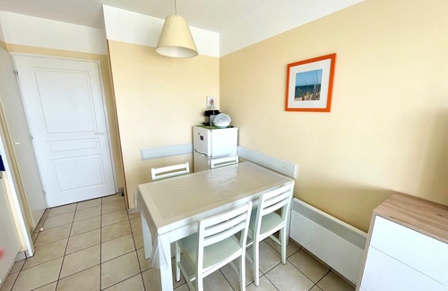 Chateau-d'Olonne Apartment | 2-room apartment with sea view and heated pools near Les Sables-d'Olonne
