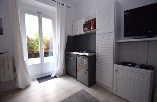 Levallois-Perret Apartment | 2-room apartment with terrace, near Paris