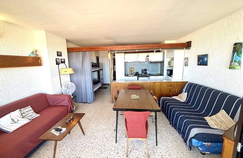 Port-la-Nouvelle Apartment | 2-room apartment 50m from beach with balcony and parking, sleeps 6