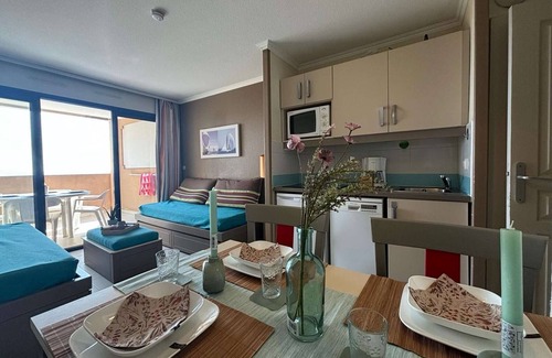 Cannes La Bocca Apartment | 2-room apartment with pool and parking in Cannes la Bocca