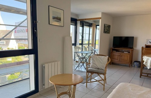 Le Pouldu Apartment | 2-room apartment 35 m² T2 with sea view Plage des Grands Sables at your feet!