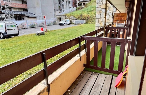 Val-d'Isere Apartment | 2-room apartment for 6 in Val d'Isère with parking and pets allowed