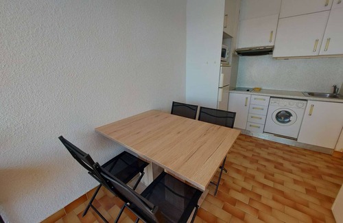 Le Grau-dʼAgde Apartment | 2-room apartment with terrace and private parking, Grau d'Agde