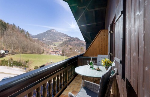 Oberaudorf Apartment | 2 room apartment in the mountains ,kitchen,bathroom,balcony,wifi/25