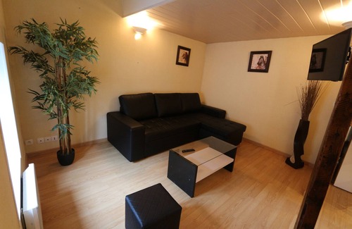 Cholet Apartment | 2 room apartment + living room 6 people 25 min Puy du fou center vill