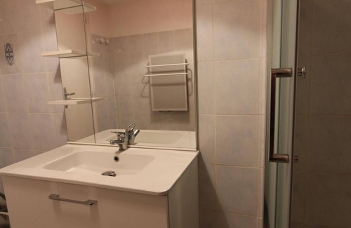 Cholet Apartment | 2 room apartment + living room 6 people 25 min Puy du fou center vill