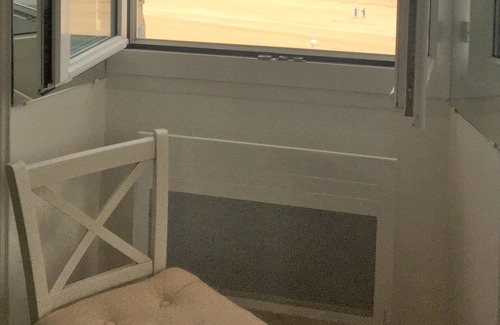 Trouville-sur-Mer Apartment | 2 rooms Trouville on sea. Direct access to the beach