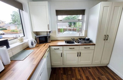 Scarborough House | 2 Spring Gardens - 2 bed holiday bungalow