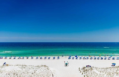 Plaza Primera Hotel | 2-Star Hotel ∙ Hampton Inn Pensacola Beach