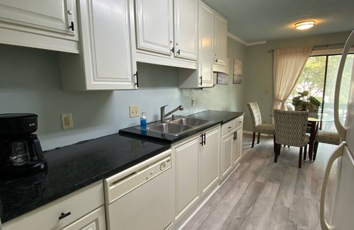 Myrtle Beach Condo | 2-Story 1300 sqft Condo w/4 Balconies, 2bedrooms, 2.5baths, 1/2 block from beach