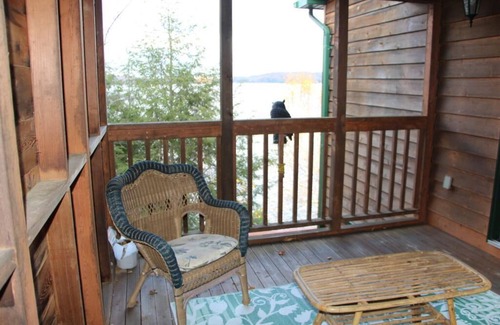 Dysart et al Cottage | 2 story 4 season Dream Cottage