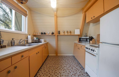 Ocean Shores Villa | 2-Story Egyptian Villa Near Beach