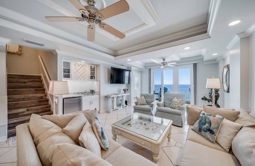 Crystal Beach Condo | 2-Story Penthouse at The Inn at Crystal Beach! Beachfront Designer 5BR/4BA. Sleeps 14