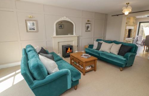 Lower Lemington House | 2 Summers Way