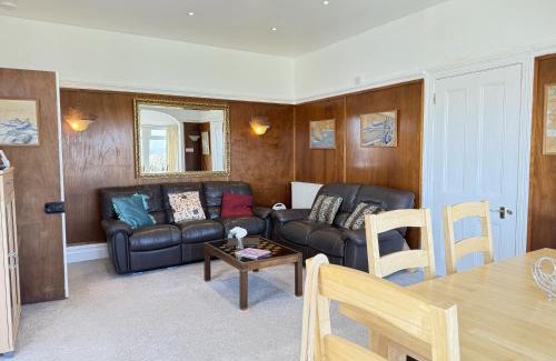 Lelant House | 2 The Links