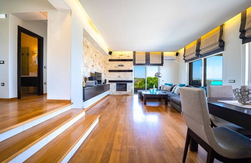 Kato Stalos Villa | 2' to Sandy Beach & Near Chania City/Family-Friendly Villa with Private Pool