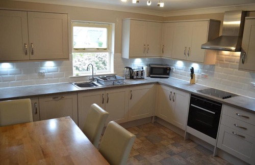 Jameston House | 2 Tudor Lodge Cottages Manorbier