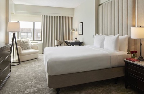 Capitol Hill Hotel | 2-Unit Spacious Retreat Near US Capitol | Ideal for History Lovers & Sightseeing