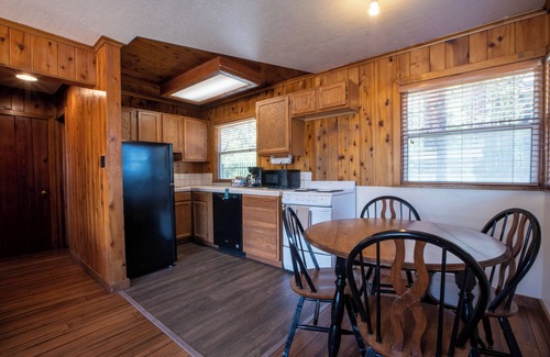 Tahoe Vista Hotel | 2 Units of One Bedroom Condo with Living Room, Kitchenette and Free Parking!