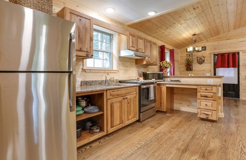 Big Cove Tannery Cabin | 2 WATERFRONT CABINS 2 HOT TUBS 2 FIRE RINGS BEACH FISH HIKE KAYAKS TUBES GRILLS