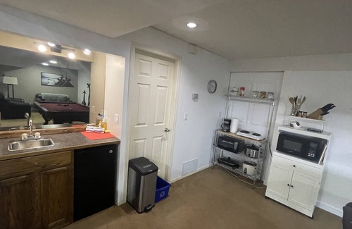 Vernon Apartment | 20 Klm from SilverStar in Vernon with private Hot Tub