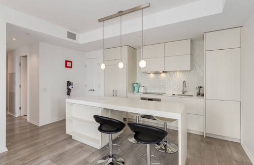 East Village Condo | 20% Off downtown 2BDR/2BTH/amazing city view