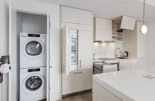 East Village Condo | 20% Off downtown 2BDR/2BTH/amazing city view