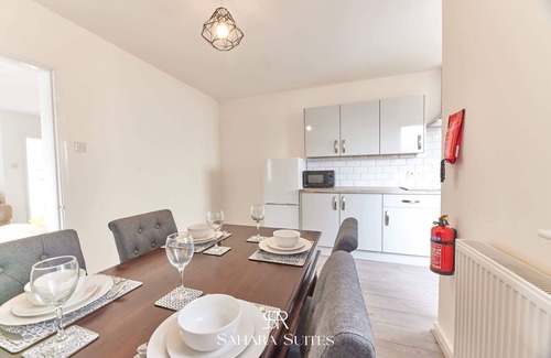 Blyth House | 20%OFF - Stylish 3BR Blyth Home - Contractors Stay