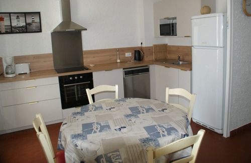 Saint-Jean-de-Monts House | 200 metres from the beach, 2-star furnished accommodation