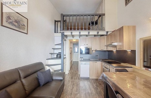 La Rosiere Apartment | 200m from ski slopes, 3rd floor, view valley, balcony, tv, ski locker, 40m², La Rosière