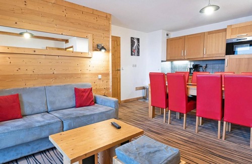 Les Saisies Apartment | 200m from ski slopes, swimming pool, sauna, hammam, terrace, balcony, tv, ski locker, 35-42m²