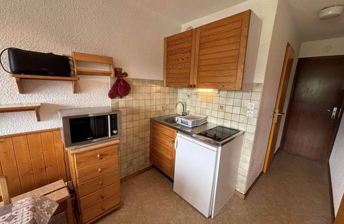 Les Saisies Apartment | 200m from ski slopes, 4th floor, view ski slopes, balcony, tv, ski locker, 18m², Les Saisies