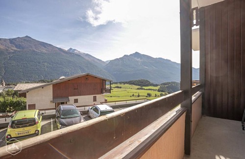 Aussois Apartment | 200m from ski slopes, 1st floor, balcony, tv, ski locker, 20m², Aussois