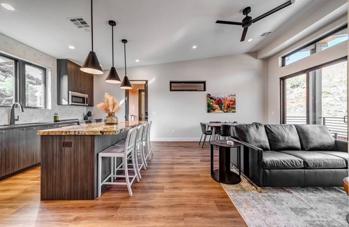 Zion National Park South Entrance Villa | 201 LaFave-Luxury Villa at Zion: Checkerboard Mesa