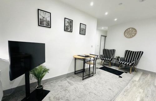 Wakefield Apartment | 202 Grosvenor House