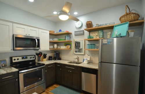 Isle of Palms Condo | #202 "Top O' the Stairs" 2Br/1Ba, Pet-Friendly