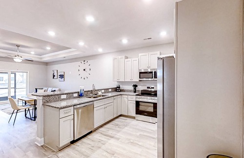 Myrtle Beach House | 2023 duplex near beach/golf with screened patio - dog-friendly