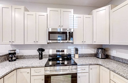Myrtle Beach House | 2023 duplex near beach/golf with screened patio - dog-friendly