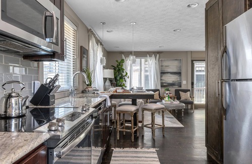 Salemtown Condo | 2024 Nashville Getaway at Germantown Chalet